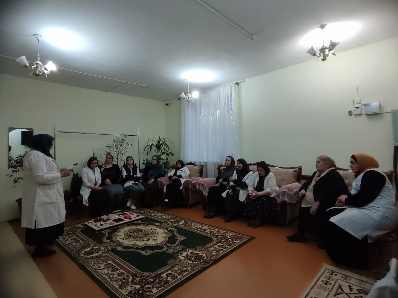 В отделе медико-социальной помощи состоялось плановое занятие на тему "Педикулез".