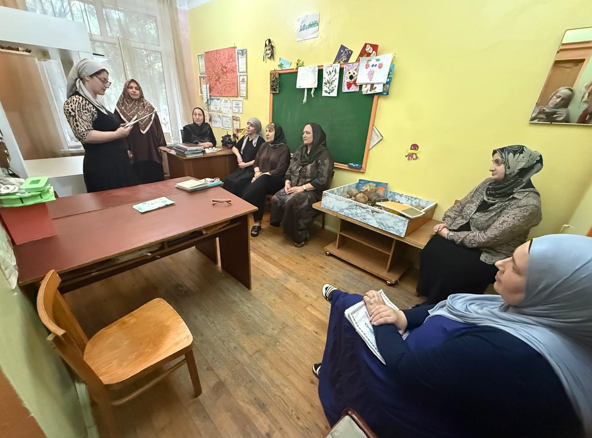 В отделе социально-психологической реабилитации состоялась очередная познавательная лекция на тему "Альтернативная и дополнительная коммуникация".